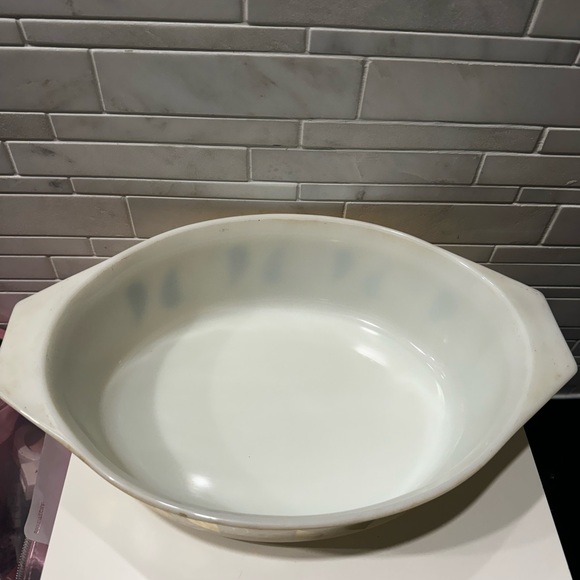 Vintage Pyrex Golden Hearts 2.5 Quart Casserole with Glass Lid Made In USA - Picture 13 of 13